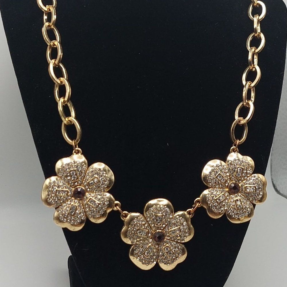 Gold Rhinestone Sparkle Flower Necklace